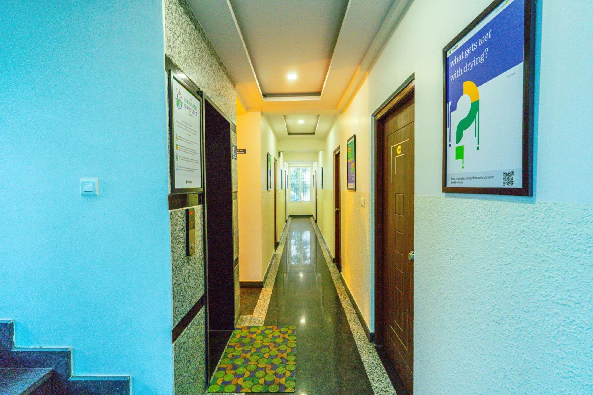Treebo Elmas Grand Hotel Бангалор Екстериор снимка