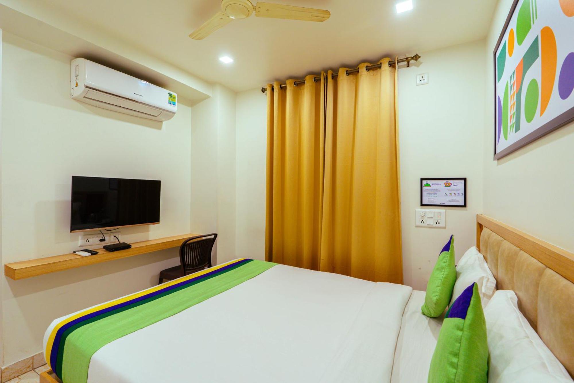 Treebo Elmas Grand Hotel Бангалор Екстериор снимка